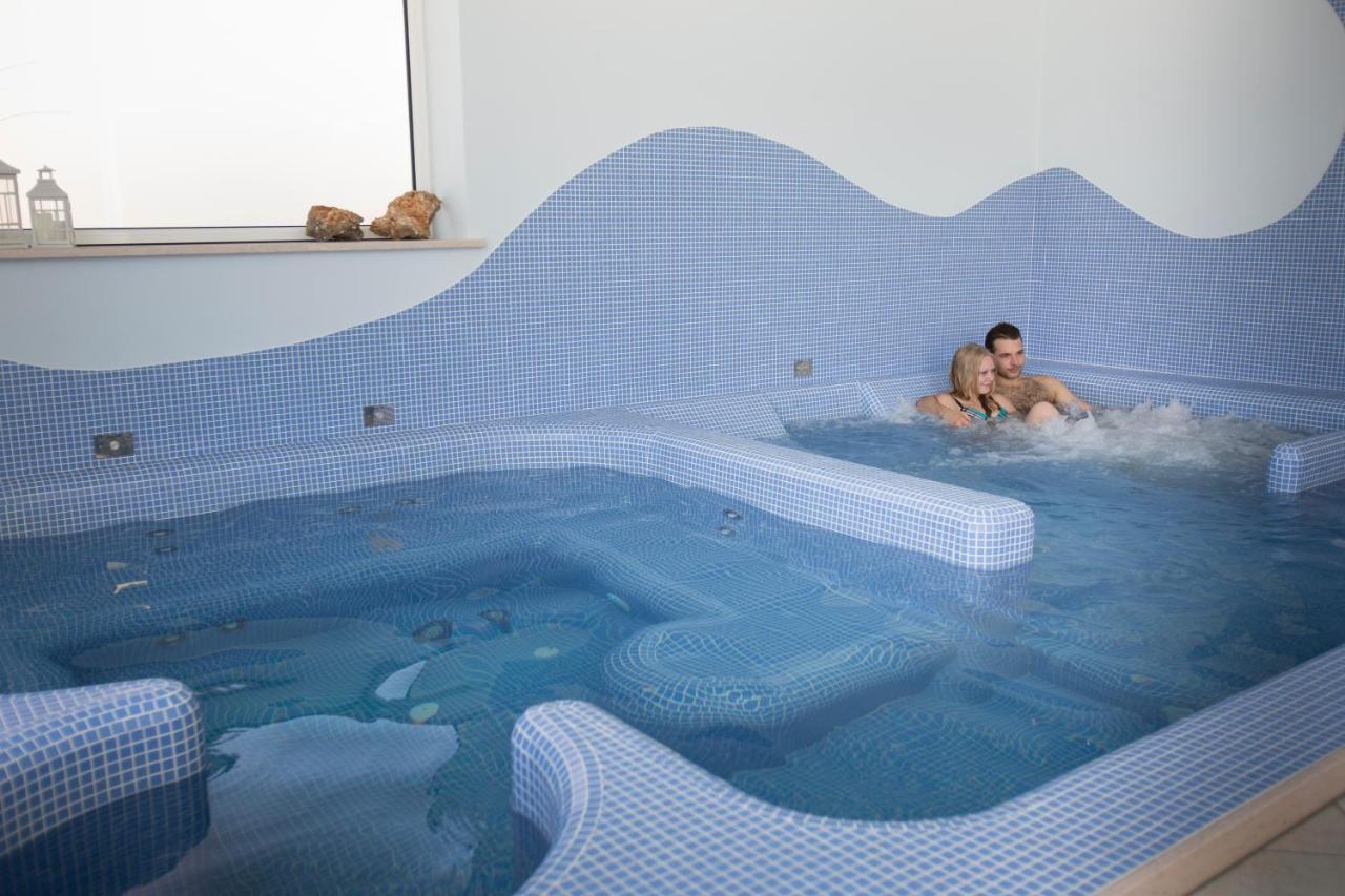 Nero D'Avorio Aparthotel&SPA Rimini Esterno foto