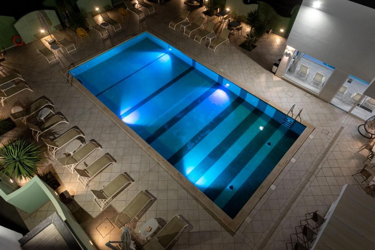 Nero D'Avorio Aparthotel&SPA Rimini Esterno foto
