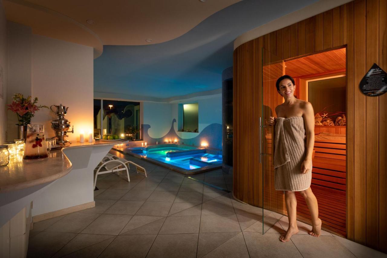 Nero D'Avorio Aparthotel&SPA Rimini Esterno foto